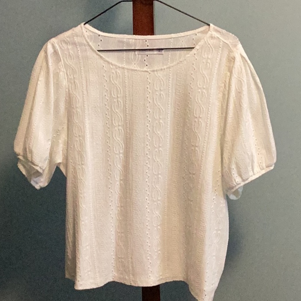 Reitmans Cream Blouse with Boxy Relaxed Fit